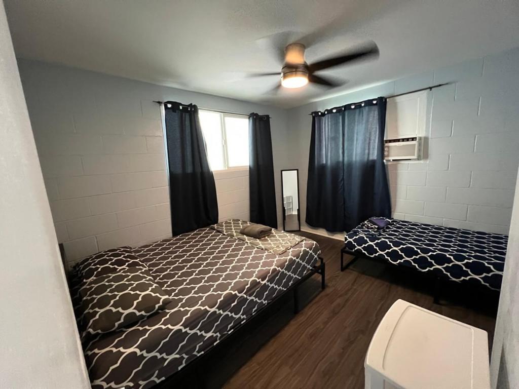 Honu Waikiki By Aloh Hostel Хонолулу Екстериор снимка