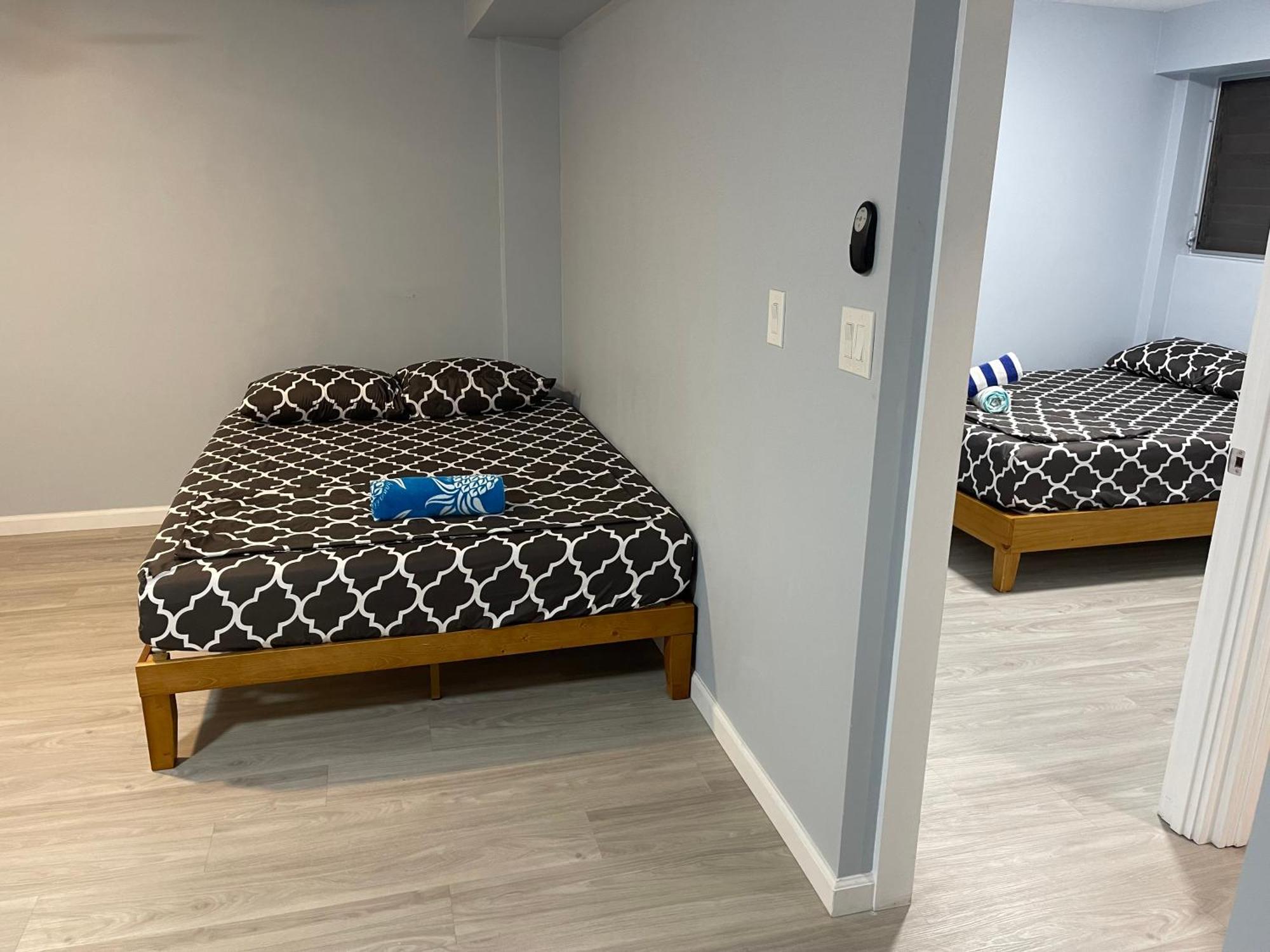 Honu Waikiki By Aloh Hostel Хонолулу Екстериор снимка