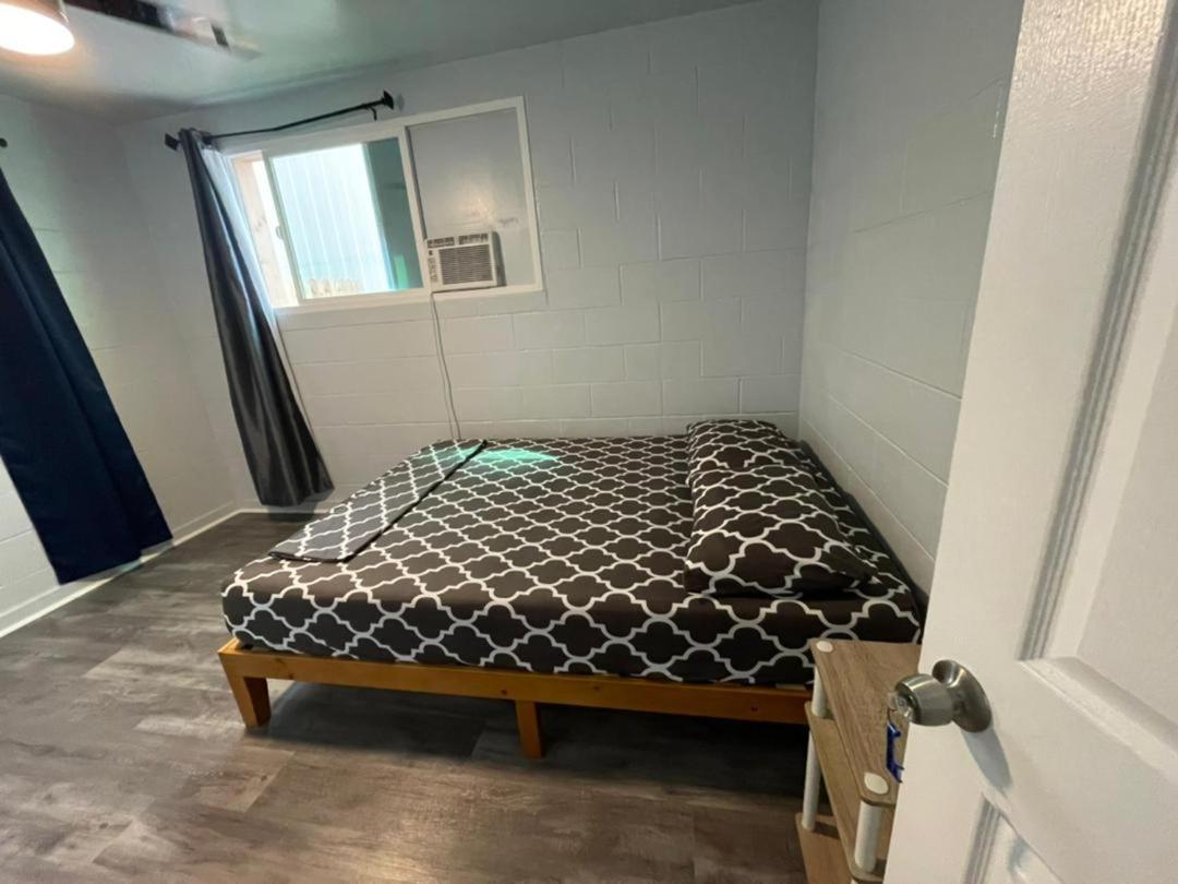 Honu Waikiki By Aloh Hostel Хонолулу Екстериор снимка